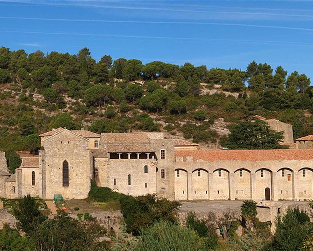 Abbaye de Lagrasse en pays Cathare
